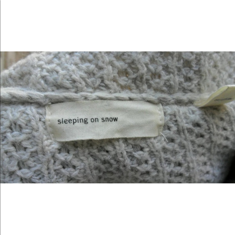 Anthropologie Sleeping on Snow cape one size - Picture 2 of 3